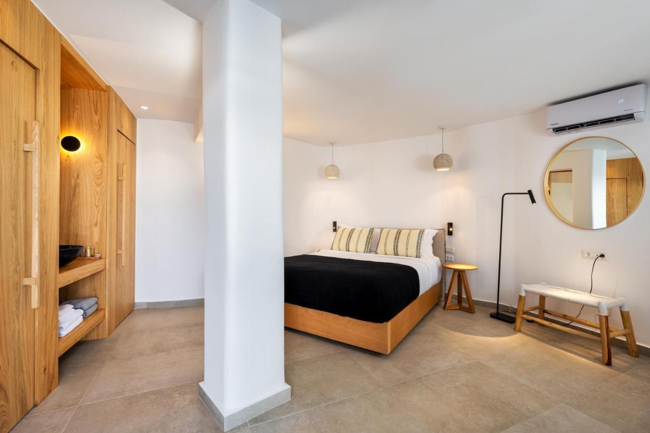 Callia Retreat Suites - Adults Only ฟิรา ภายนอก รูปภาพ