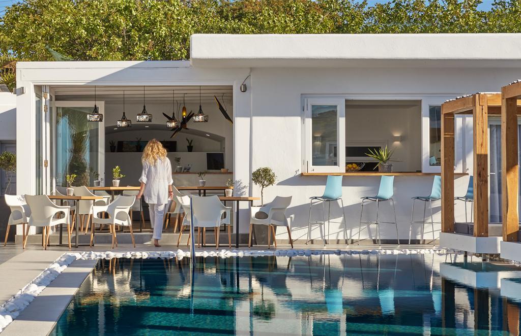 Callia Retreat Suites - Adults Only ฟิรา ภายนอก รูปภาพ