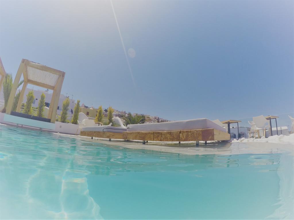 Callia Retreat Suites - Adults Only ฟิรา ภายนอก รูปภาพ