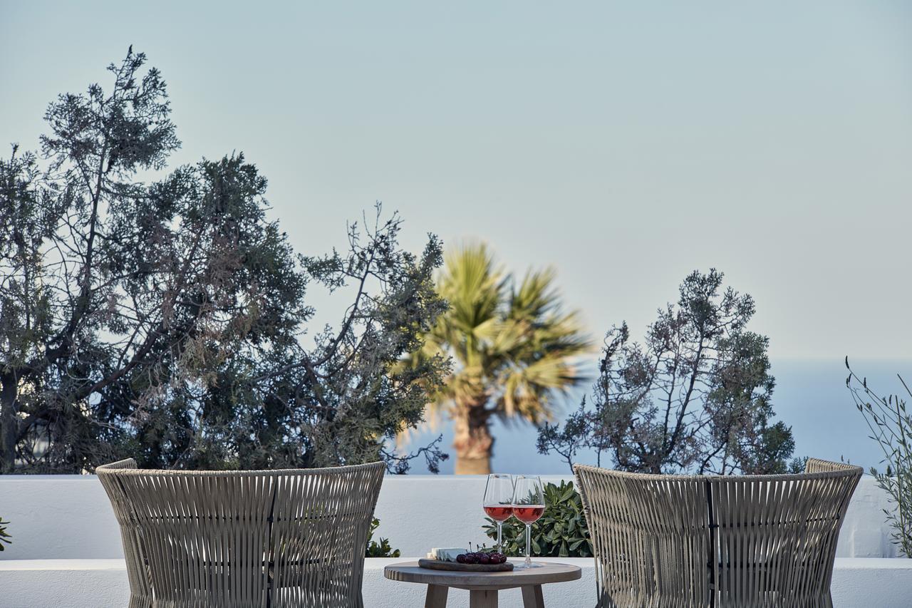 Callia Retreat Suites - Adults Only ฟิรา ภายนอก รูปภาพ