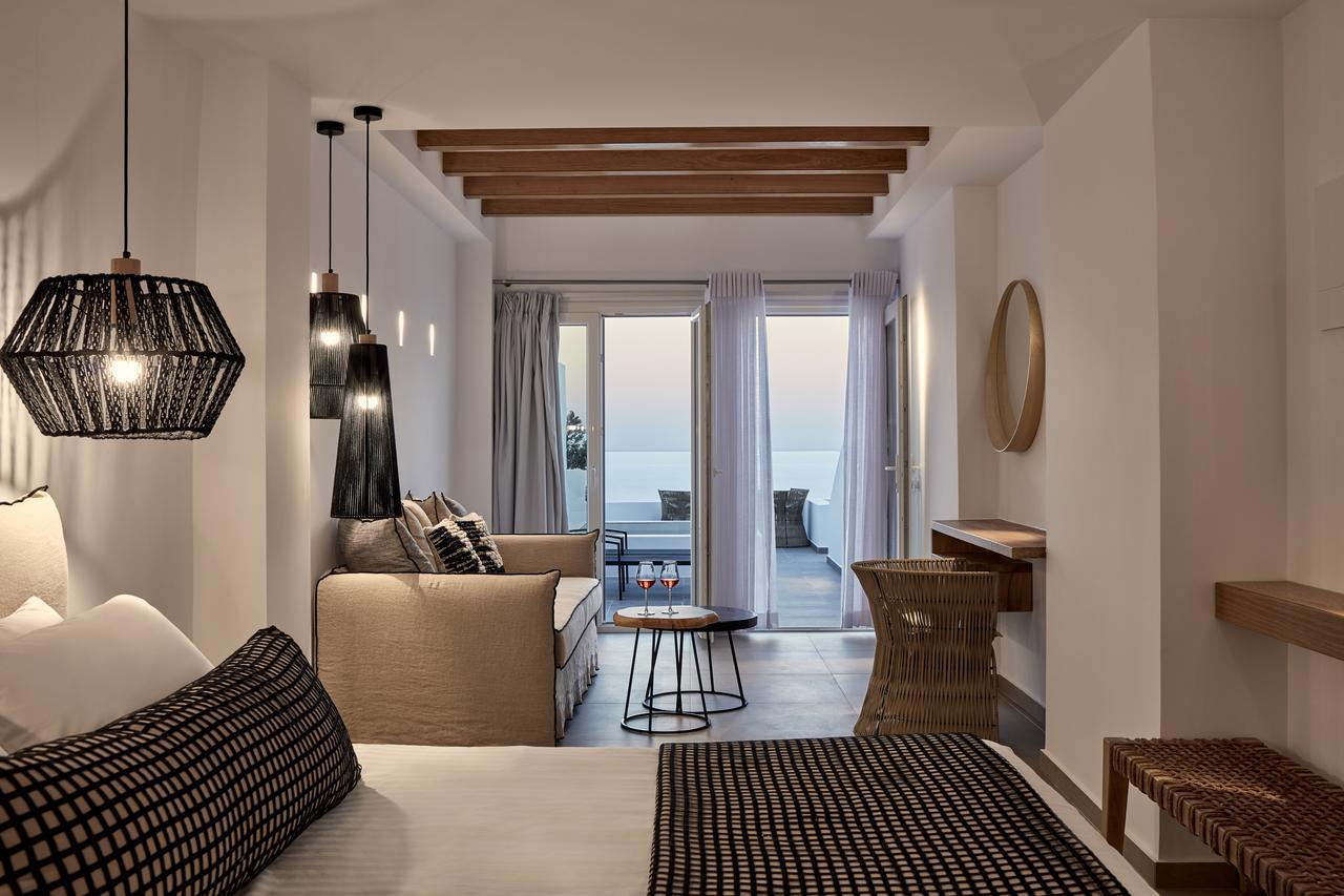 Callia Retreat Suites - Adults Only ฟิรา ภายนอก รูปภาพ