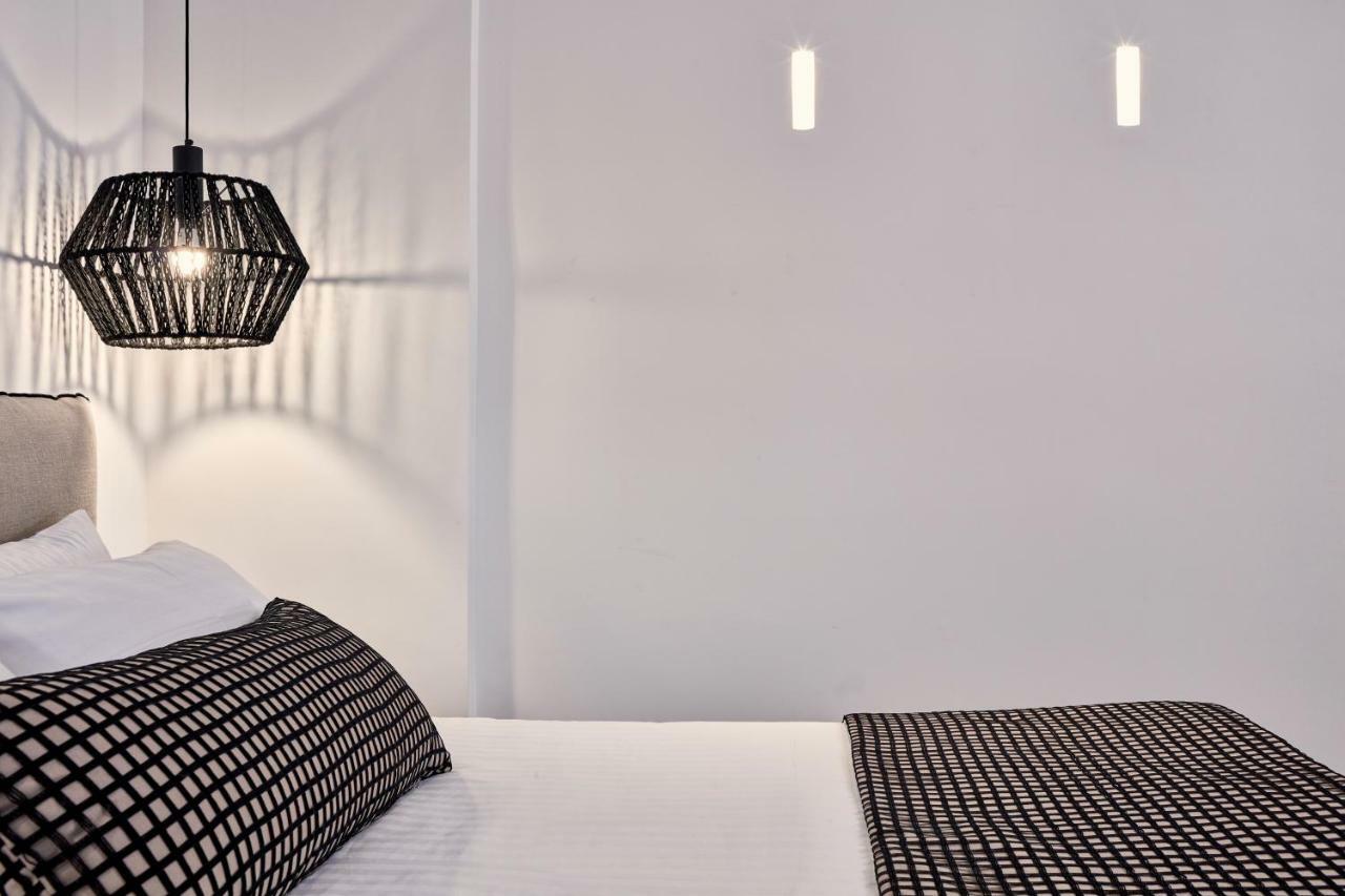 Callia Retreat Suites - Adults Only ฟิรา ภายนอก รูปภาพ
